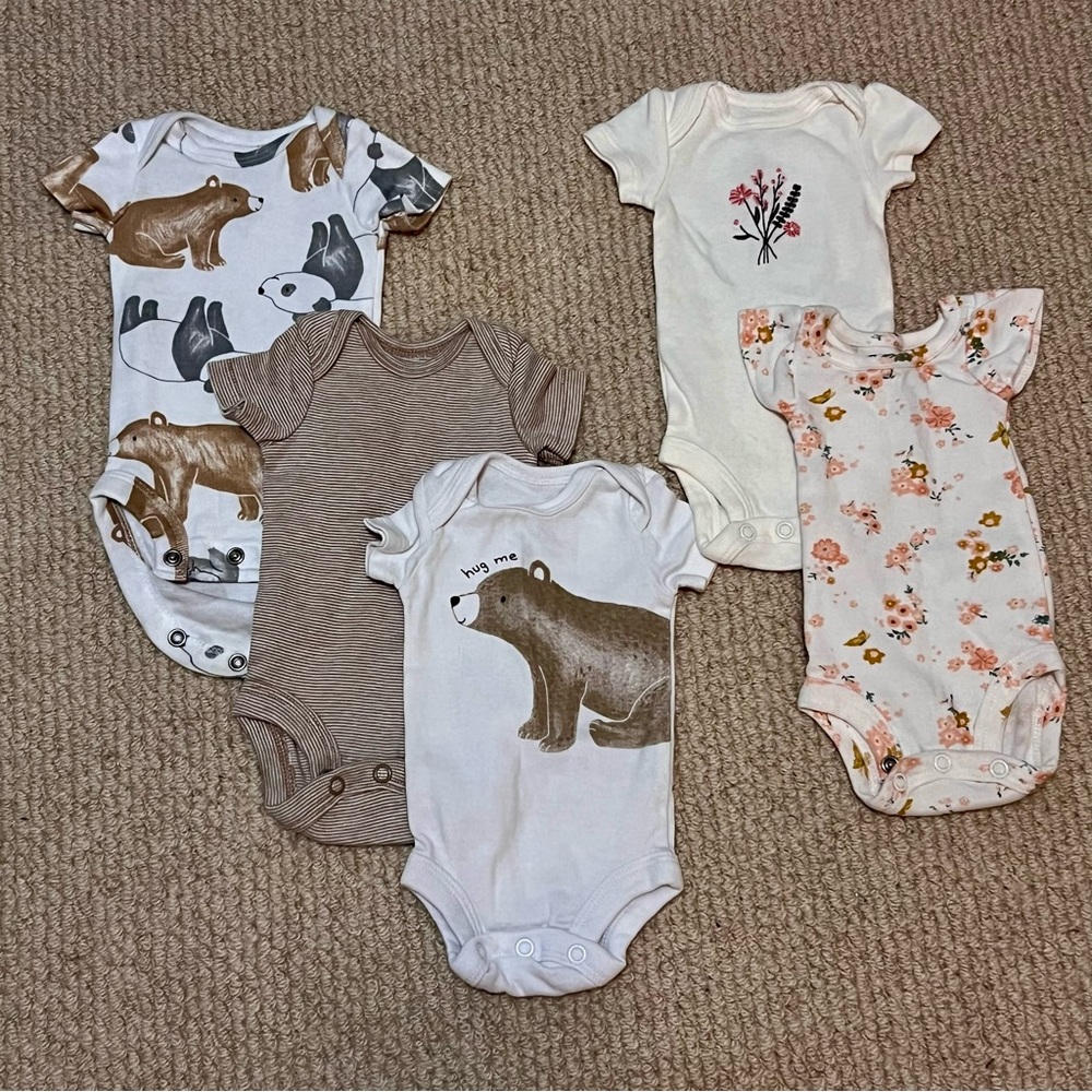 5 Short Sleeve Preemie Bodysuits by Carters